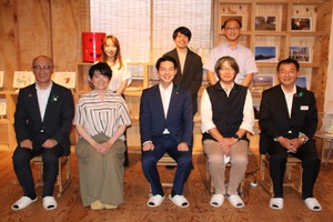 「なおみちカフェ」の集合写真の様子