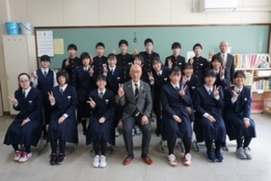 忠類中学校での出前講座の様子 その2