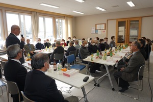 途別長寿会の新年会の様子