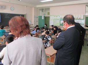 現地調査（白人小学校）
