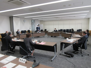 総務文教常任委員会 地域おこし協力隊員との意見交換会（役場3階会議室）
