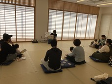 よちよちサロンの様子1