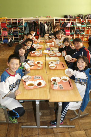 忠類小学校・大谷給食